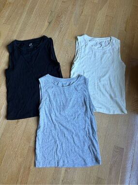 GAP Modern Tank Tops Trio - Black, Gray, Cream
